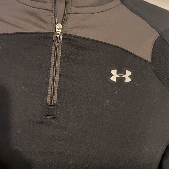 Underarmour youth size large zip up - Picture 5 of 11